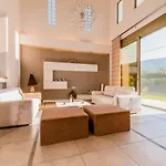 Filerimos Oasis Luxury וילה