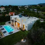 Filerimos Oasis Luxury וילה