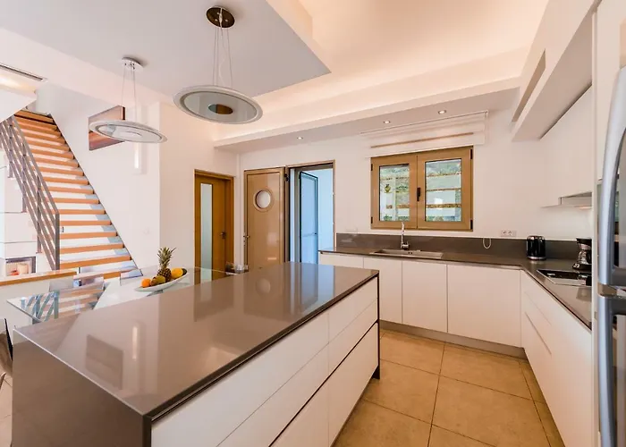 Filerimos Oasis Luxury Villa Lalyssos